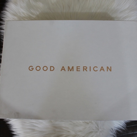 Good American, Square Toe Croc Embossed with Block Heel and back zipper boot - Picture 12 of 13